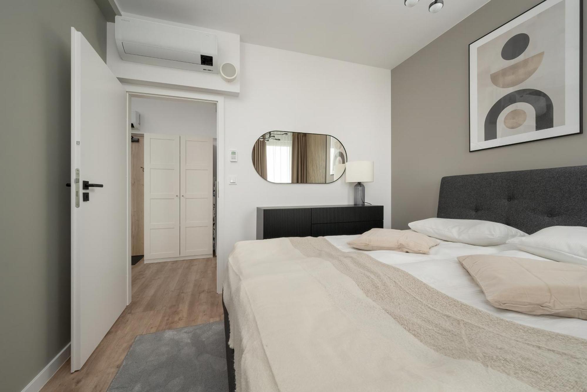 Apartamenty Zwycieska Z Klimatyzacja, Free Garage Wroclaw By Noclegi Renters Breslávia Exterior foto